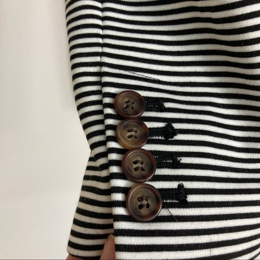 Crown & Ivy Women's Black and White Striped Blazer Size Small - Picture 7 of 10